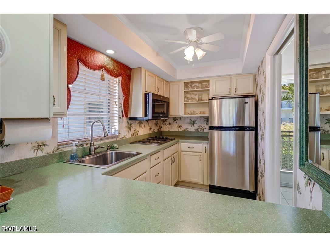5 High Point Circle W #211 Naples FL 34103 226012405 image15