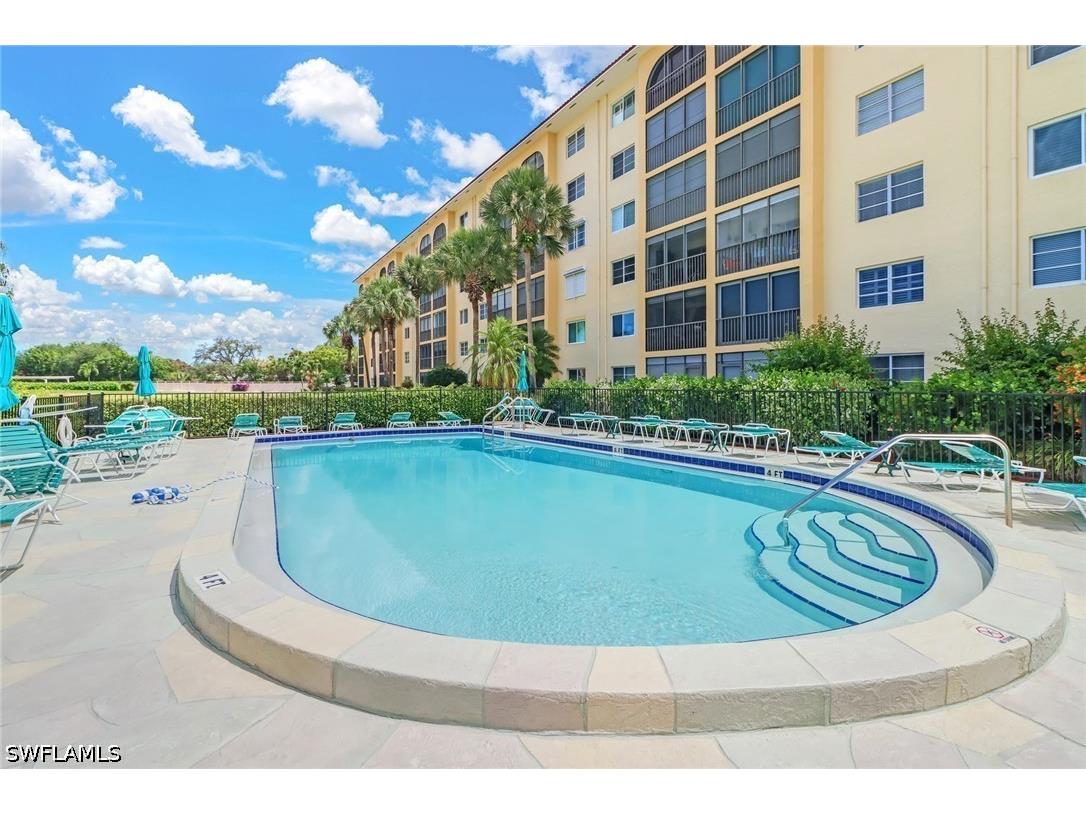 5 High Point Circle W #211 Naples FL 34103 226012405 image22