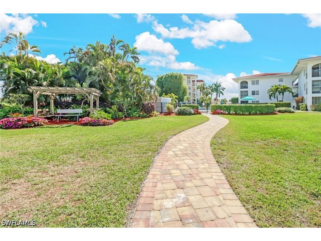 5 High Point Circle W #211 Naples FL 34103 226012405 image30