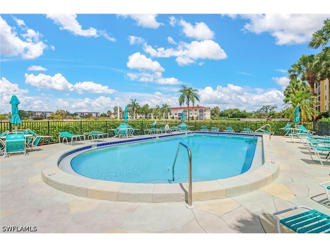 5 High Point Circle W #211 Naples FL 34103 226012405 image36