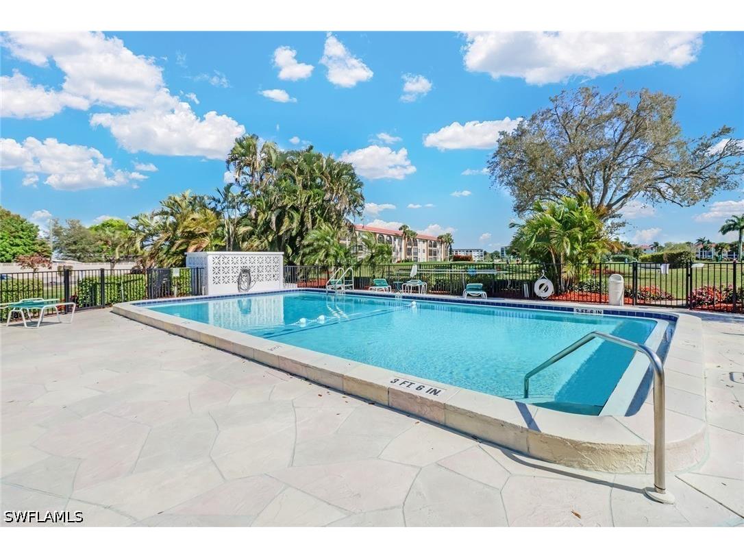 5 High Point Circle W #211 Naples FL 34103 226012405 image38