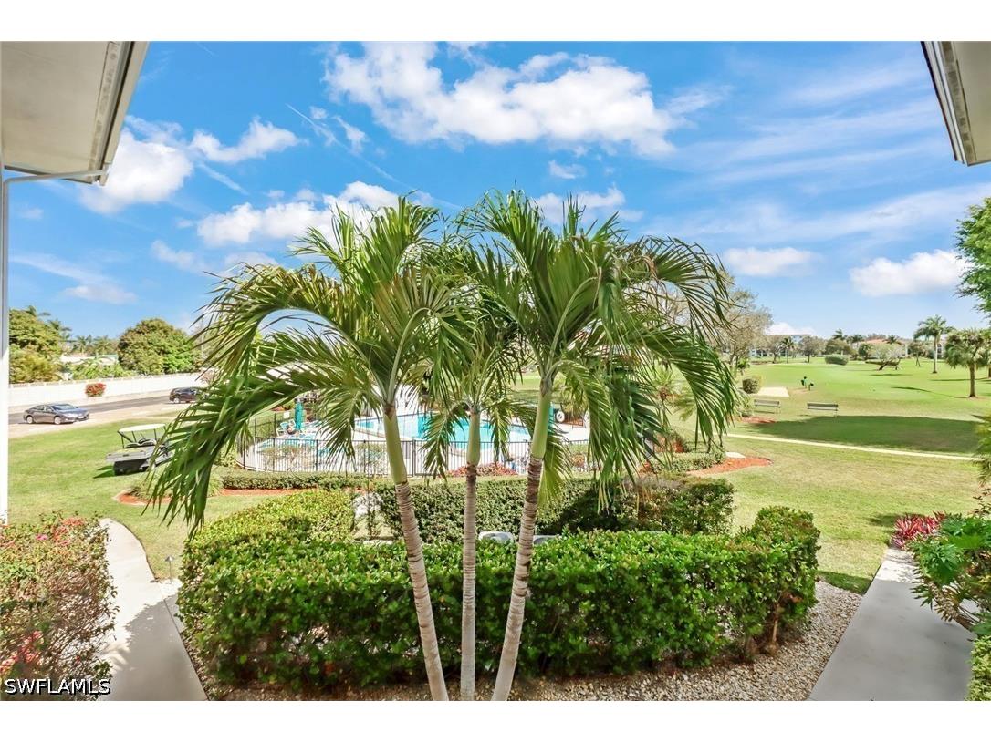 5 High Point Circle W #211 Naples FL 34103 226012405 image4