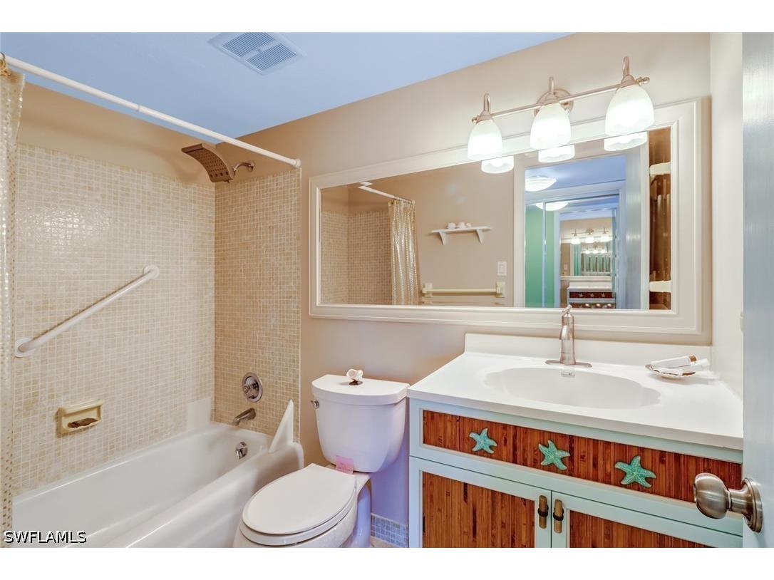 5 High Point Circle W #211 Naples FL 34103 226012405 image8