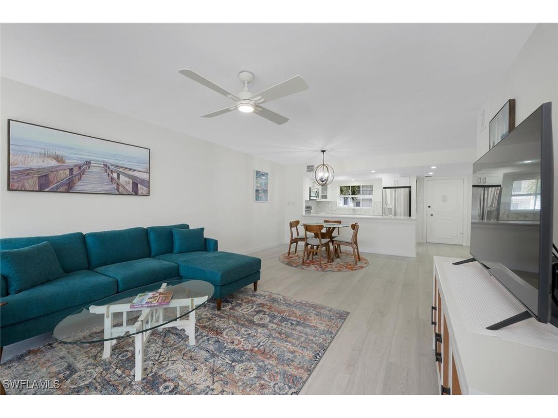 5 High Point Circle W #212 Naples FL 34103 225076179 image4