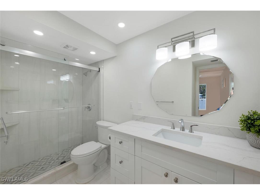 5 High Point Circle W #212 Naples FL 34103 225076179 image7