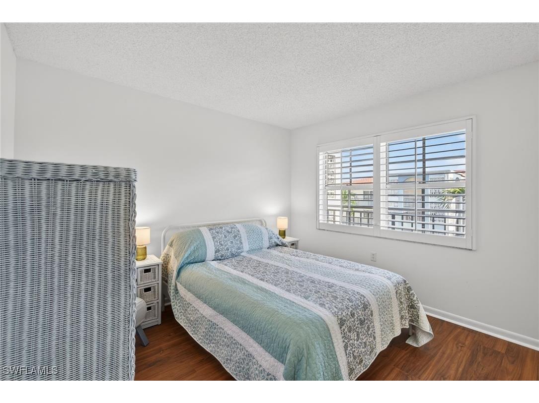 5 High Point Circle W #303 Naples FL 34103 225082256 image26
