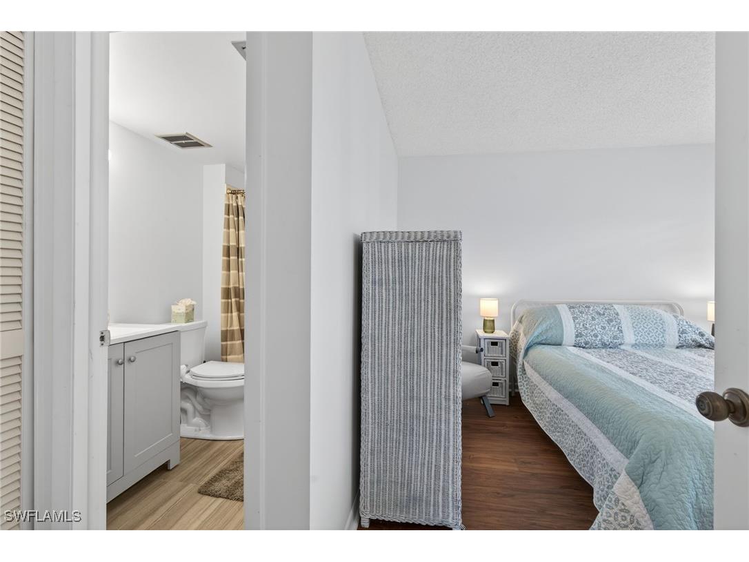 5 High Point Circle W #303 Naples FL 34103 225082256 image27