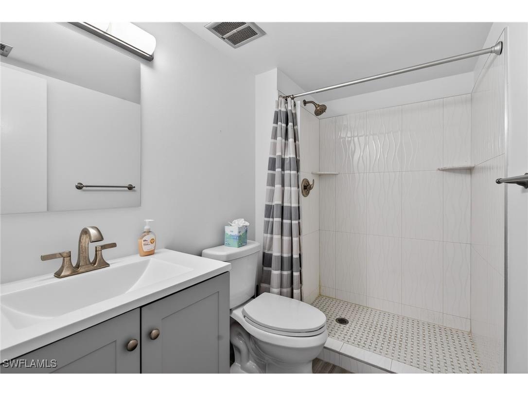 5 High Point Circle W #303 Naples FL 34103 225082256 image28