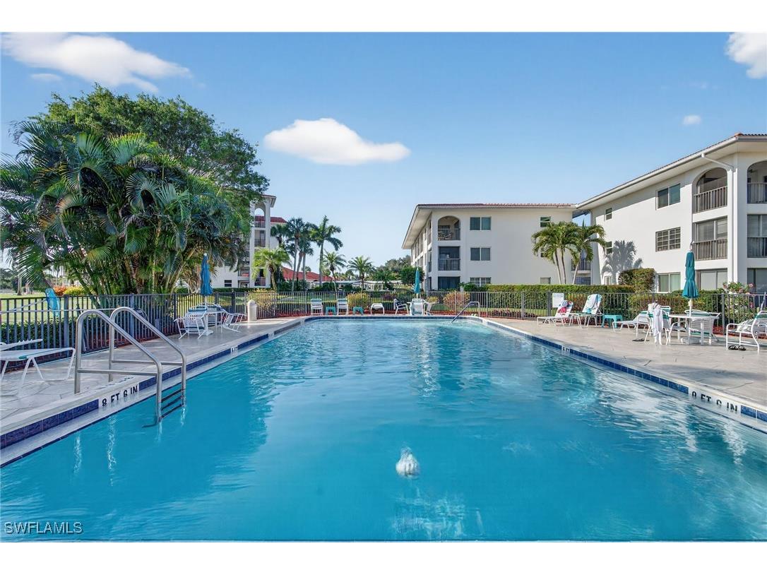 5 High Point Circle W #303 Naples FL 34103 225082256 image32