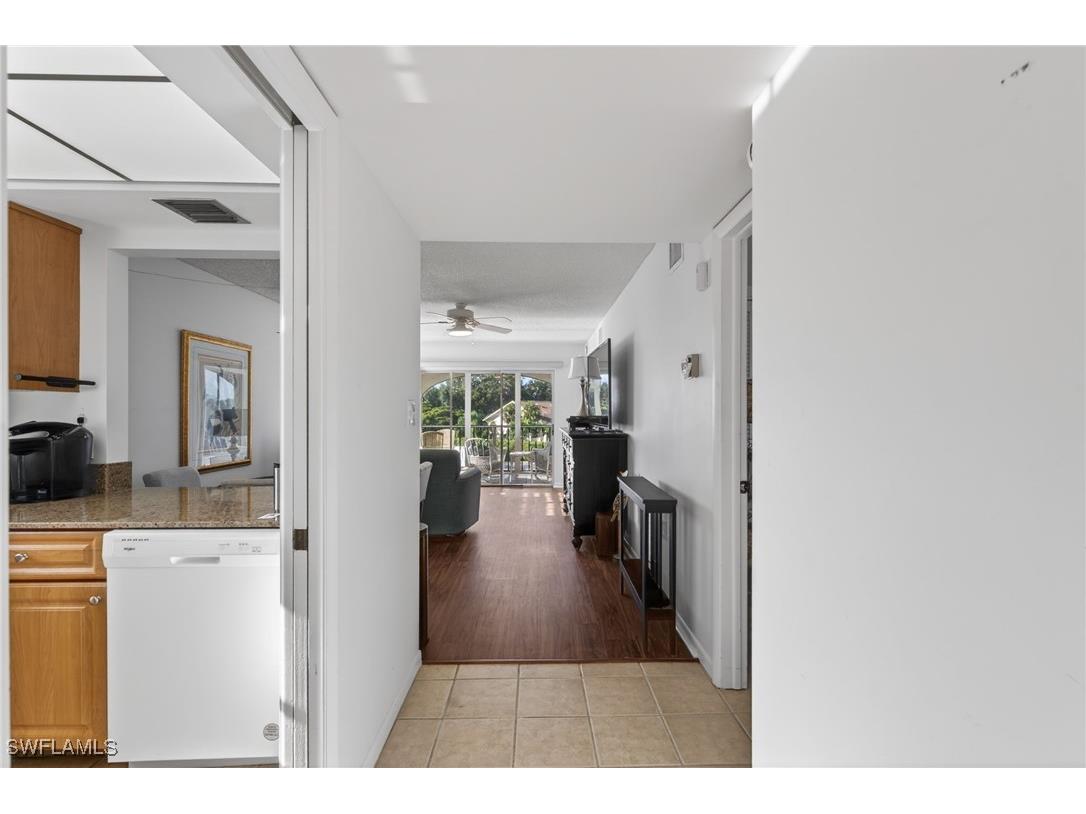 5 High Point Circle W #303 Naples FL 34103 225082256 image7