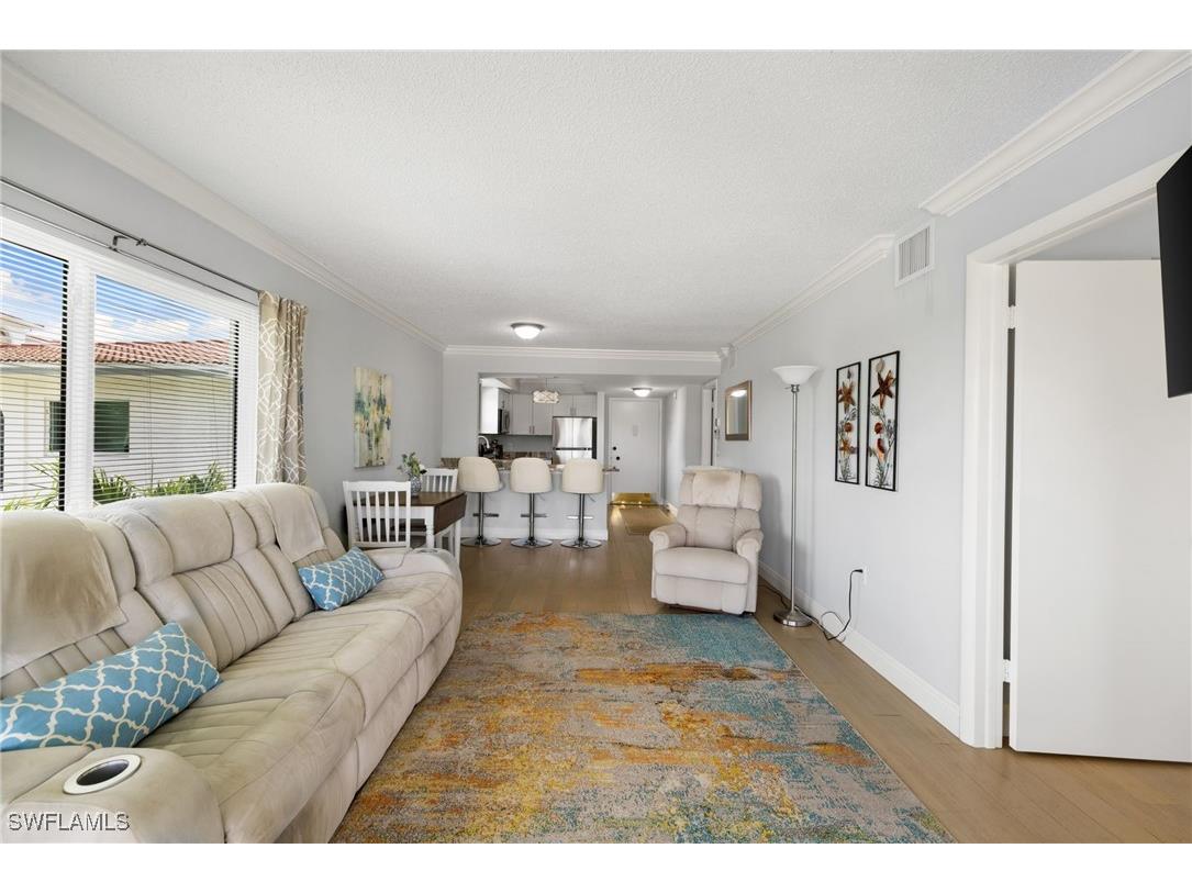 5 High Point Circle W #307 Naples FL 34103 225076440 image10