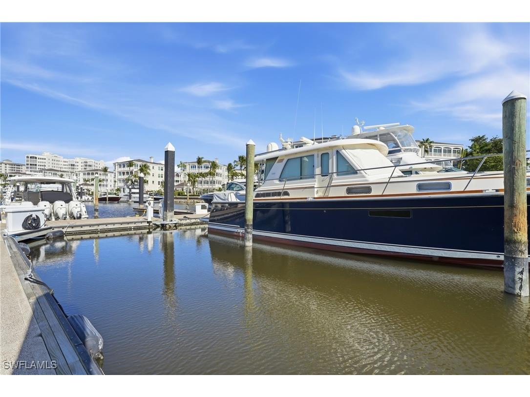 50' BOAT SLIP E-26 Gulf Harbour Marina Fort Myers FL 33908 226004091 image3