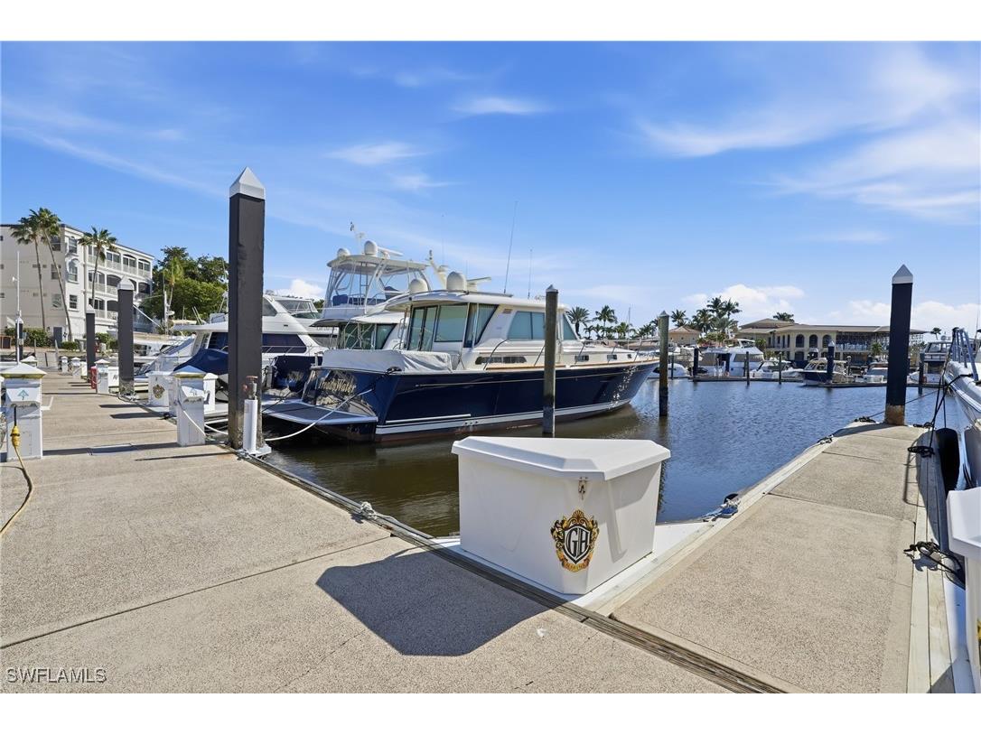 50' BOAT SLIP E-26 Gulf Harbour Marina Fort Myers FL 33908 226004091 image6