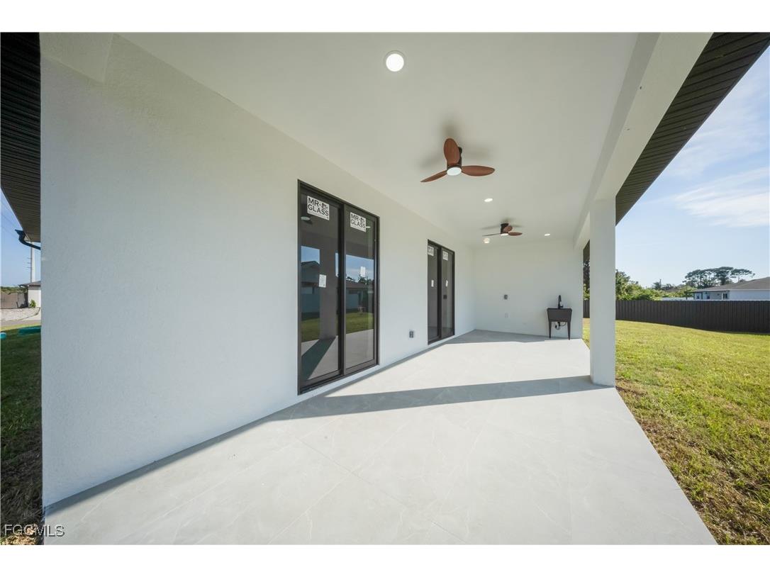 50 Denis Avenue S Lehigh Acres FL 33976 2025024937 image16