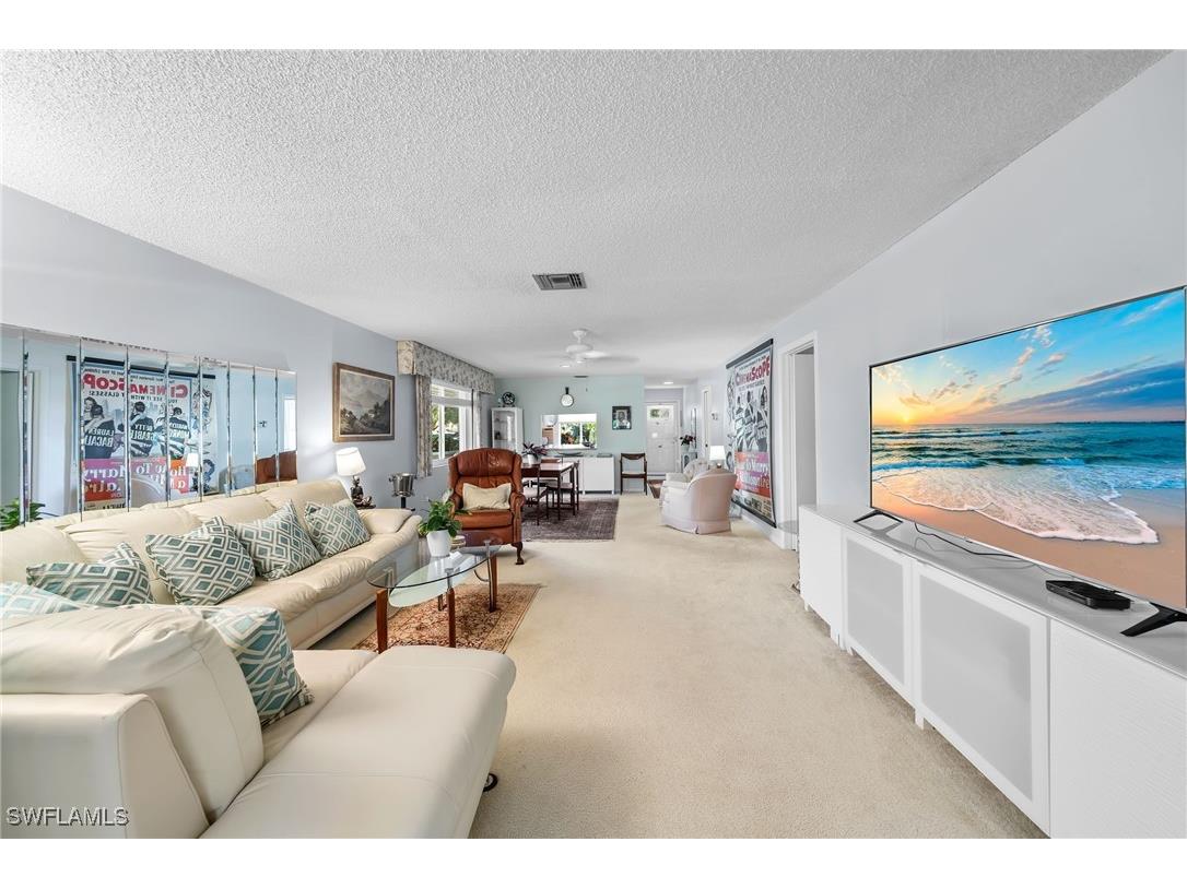 50 Glades Boulevard #1 Naples FL 34112 225075703 image18