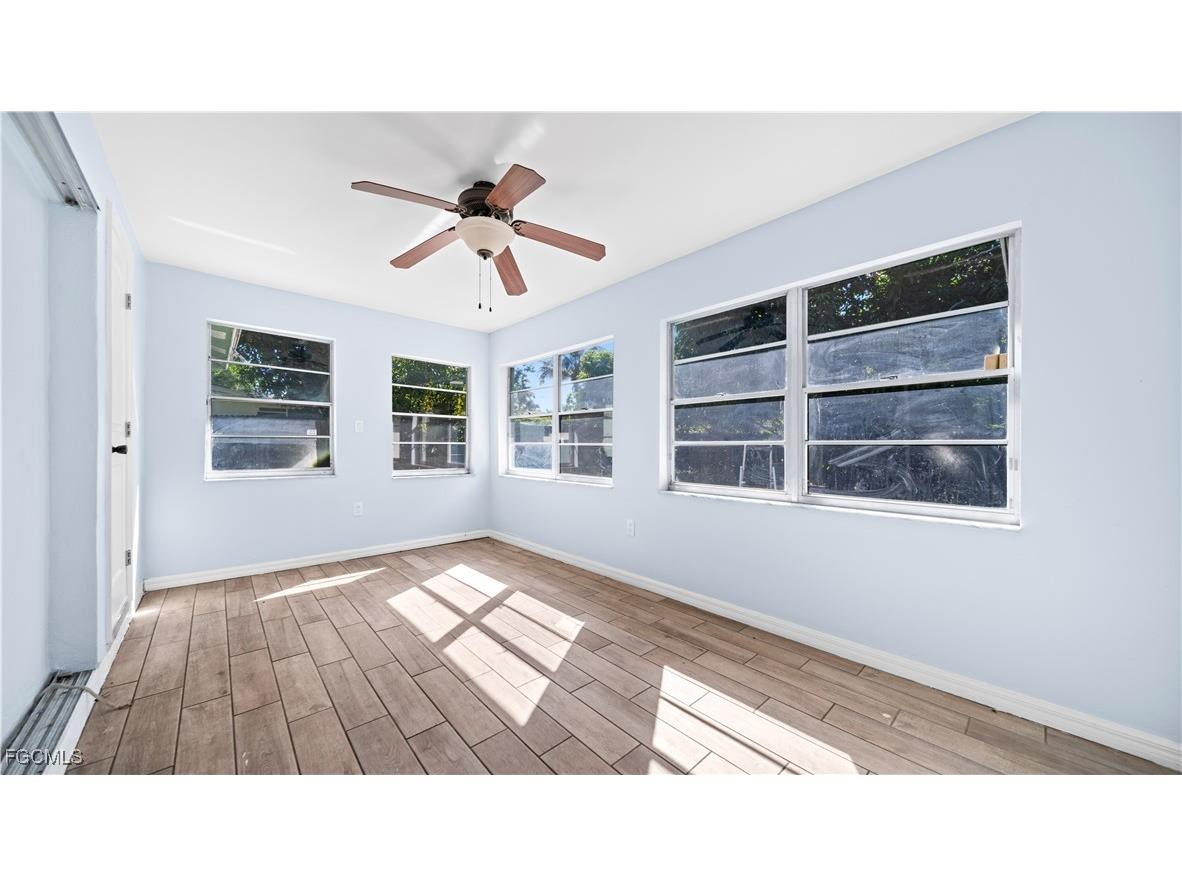 50 Palm Tree Terrace Fort Myers FL 33905 2025022968 image15