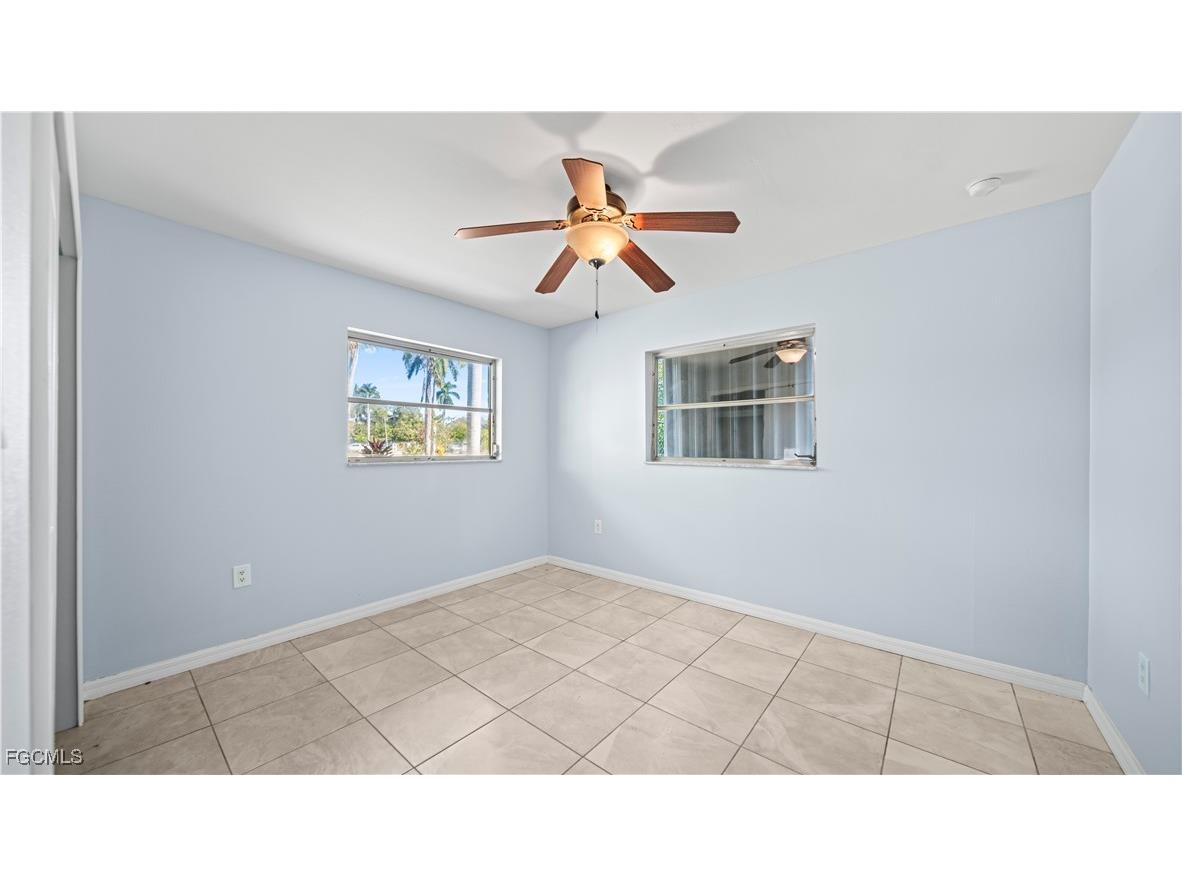 50 Palm Tree Terrace Fort Myers FL 33905 2025022968 image22