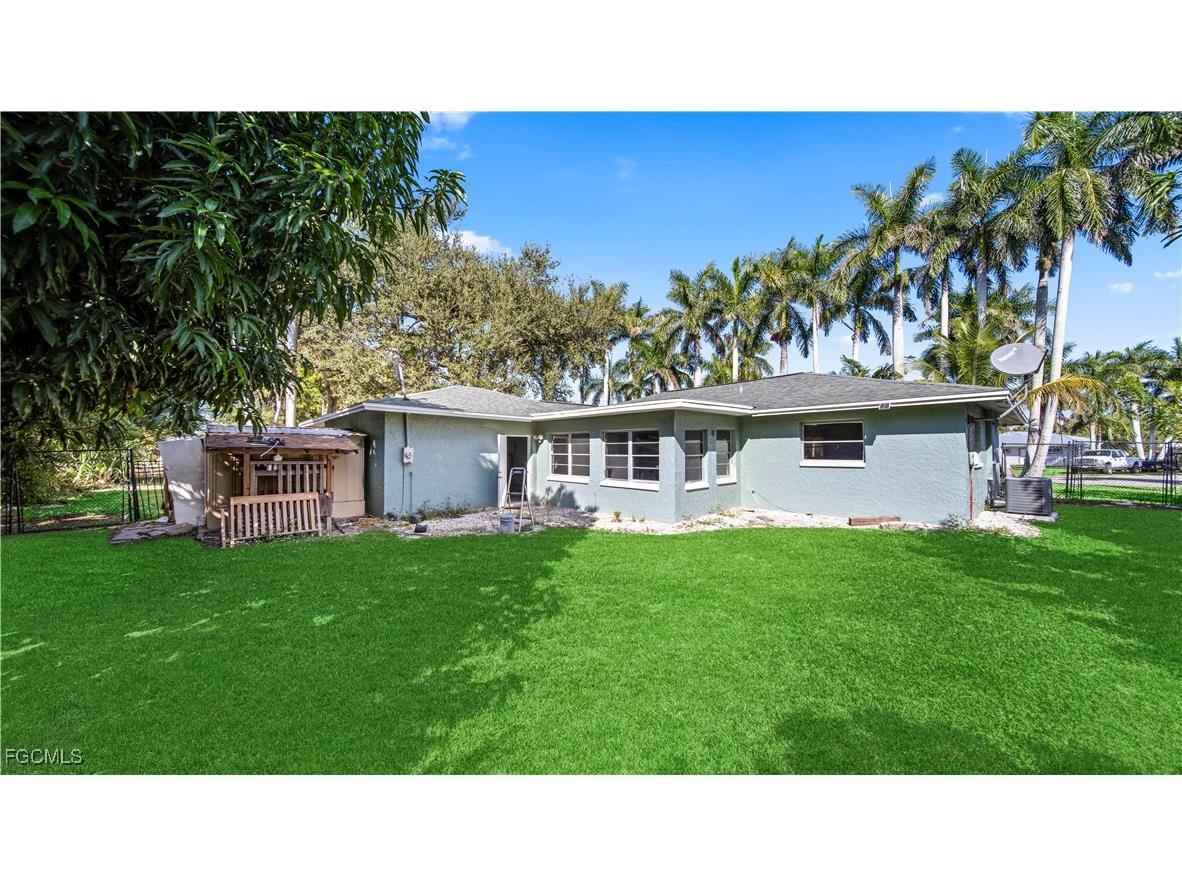50 Palm Tree Terrace Fort Myers FL 33905 2025022968 image28