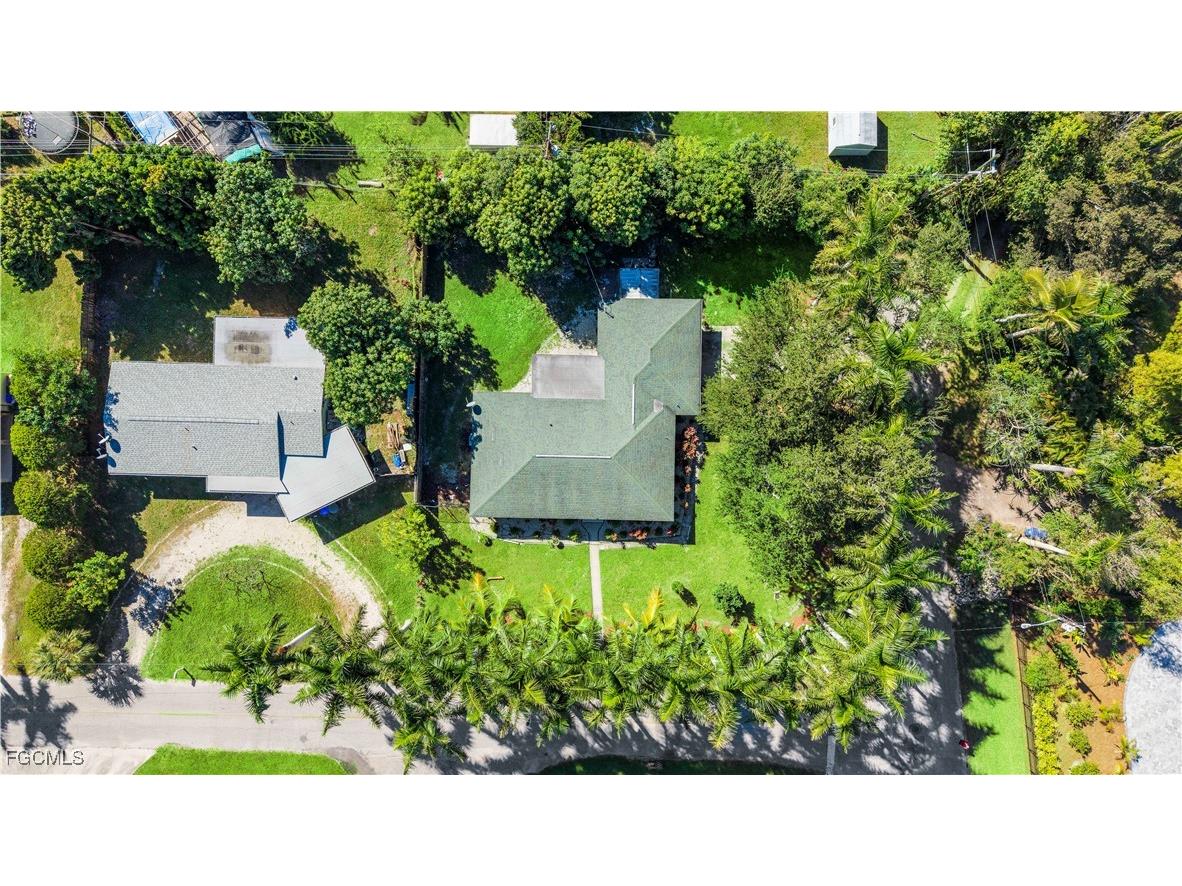 50 Palm Tree Terrace Fort Myers FL 33905 2025022968 image29
