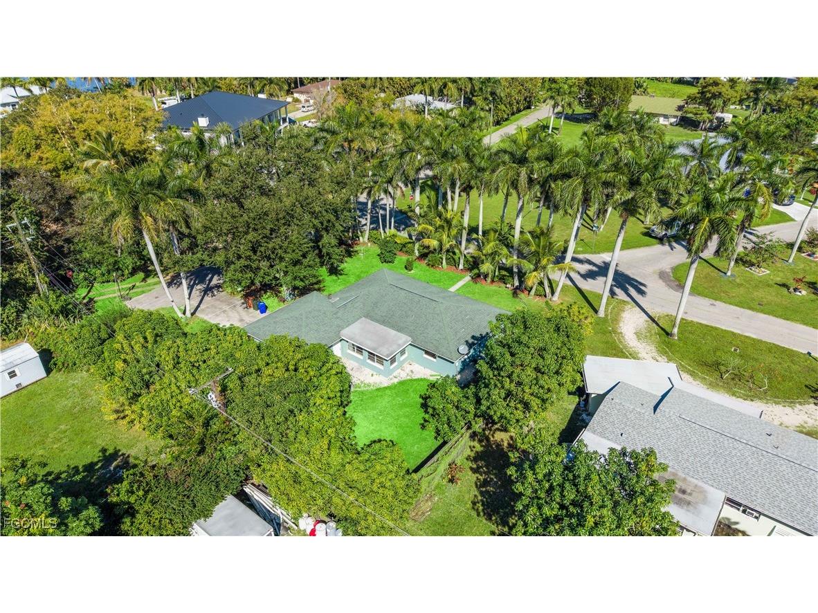 50 Palm Tree Terrace Fort Myers FL 33905 2025022968 image30