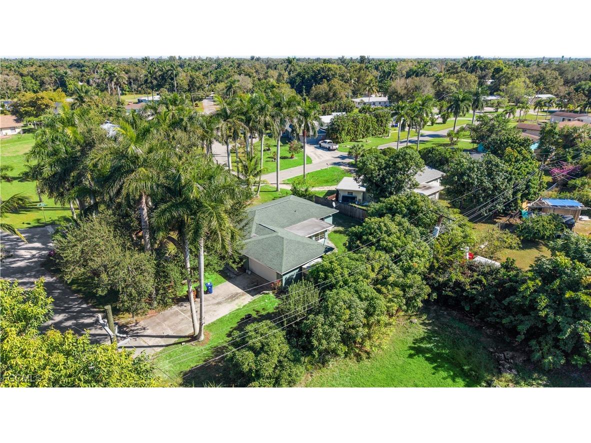 50 Palm Tree Terrace Fort Myers FL 33905 2025022968 image33