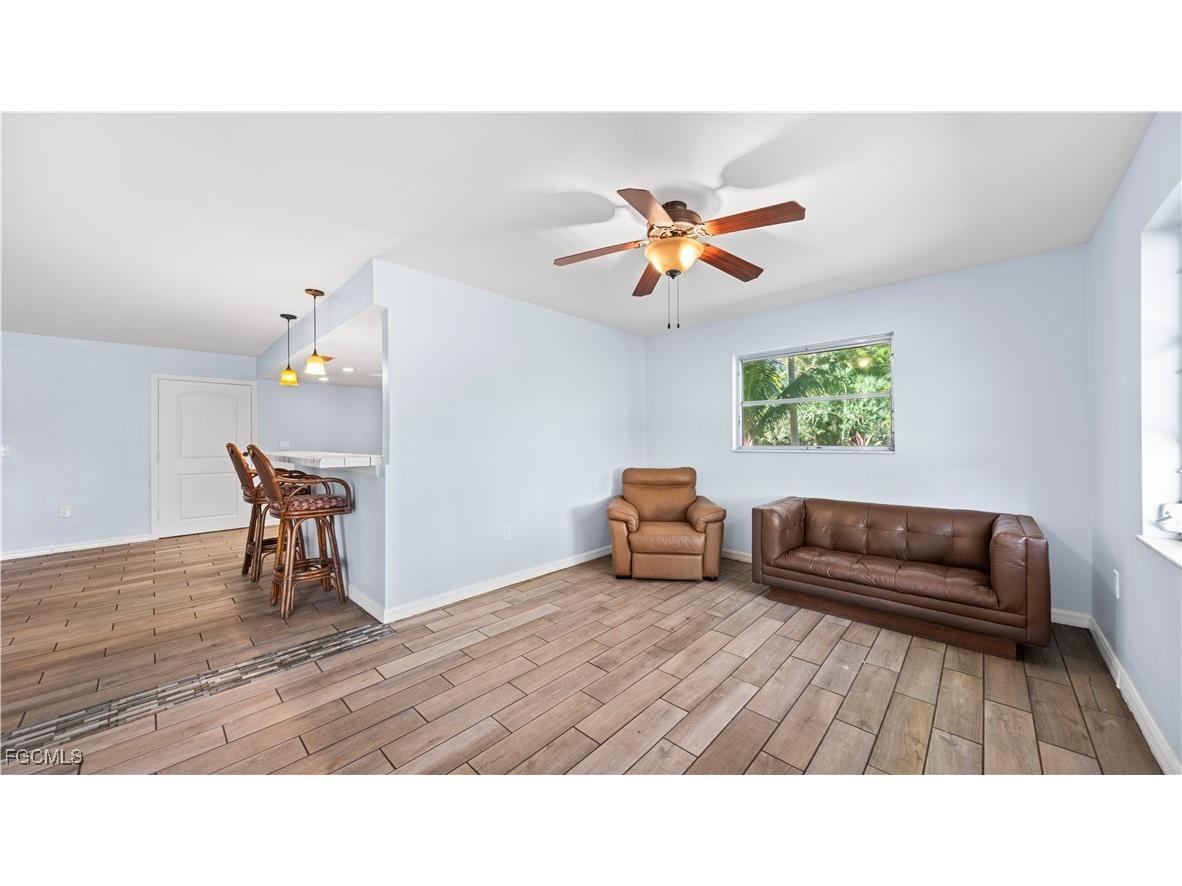 50 Palm Tree Terrace Fort Myers FL 33905 2025022968 image7