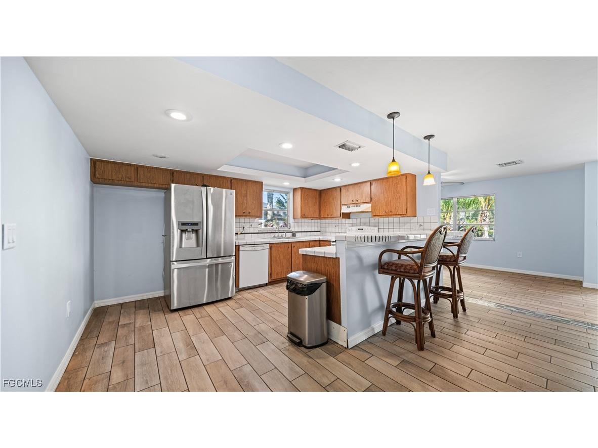 50 Palm Tree Terrace Fort Myers FL 33905 2025022968 image9