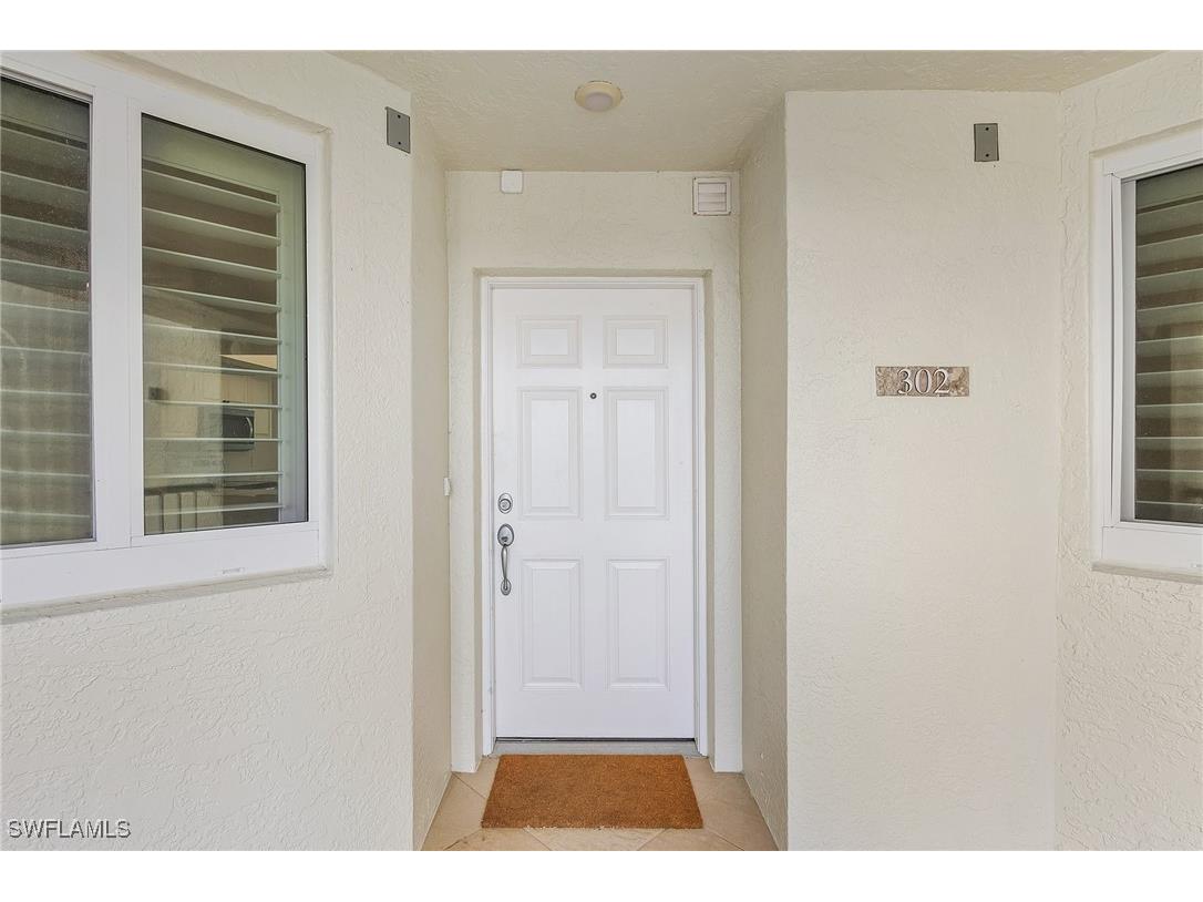 50 Seagate Drive #302B Naples FL 34103 225059405 image3
