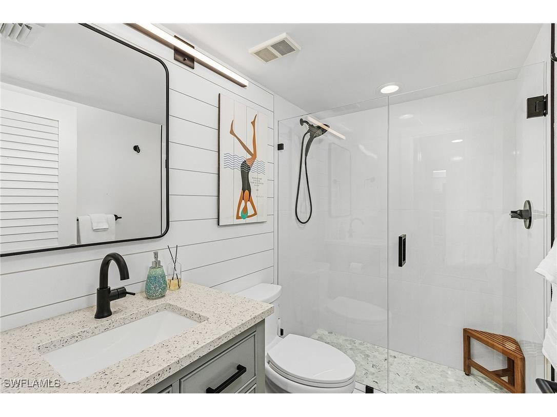 50 Seagate Drive #302B Naples FL 34103 225059405 image7