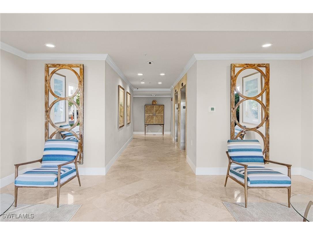 50 Seagate Drive #302B Naples FL 34103 226003949 image3