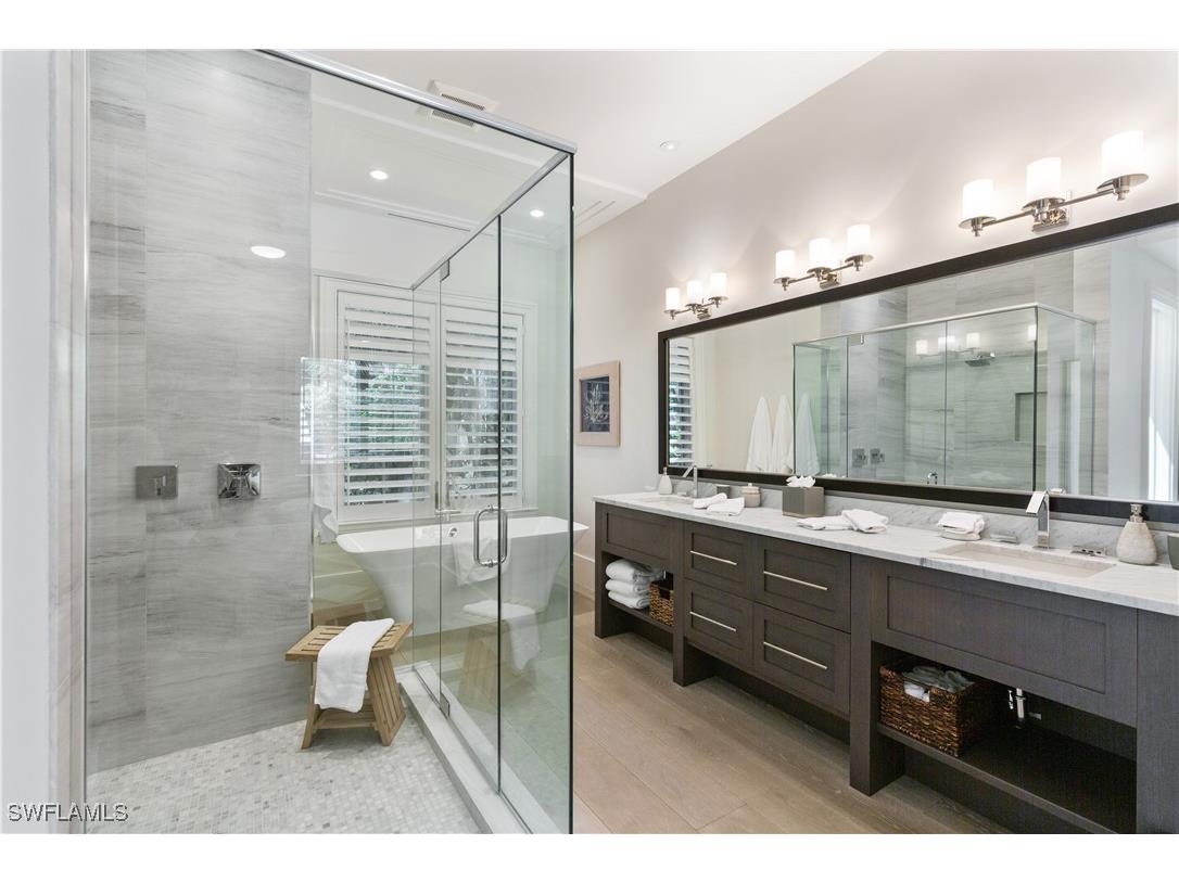 500 3rd Avenue N Naples FL 34102 225049655 image11