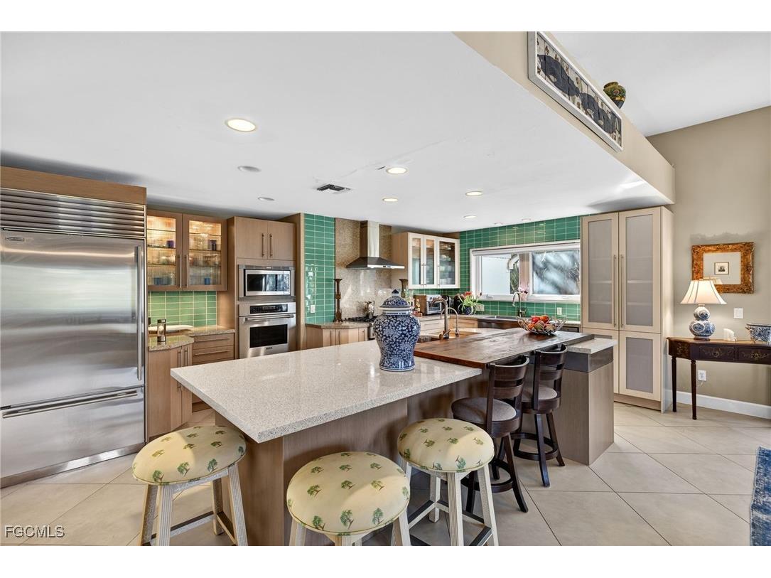 500 Kinzie Island Court Sanibel FL 33957 2026006014 image4