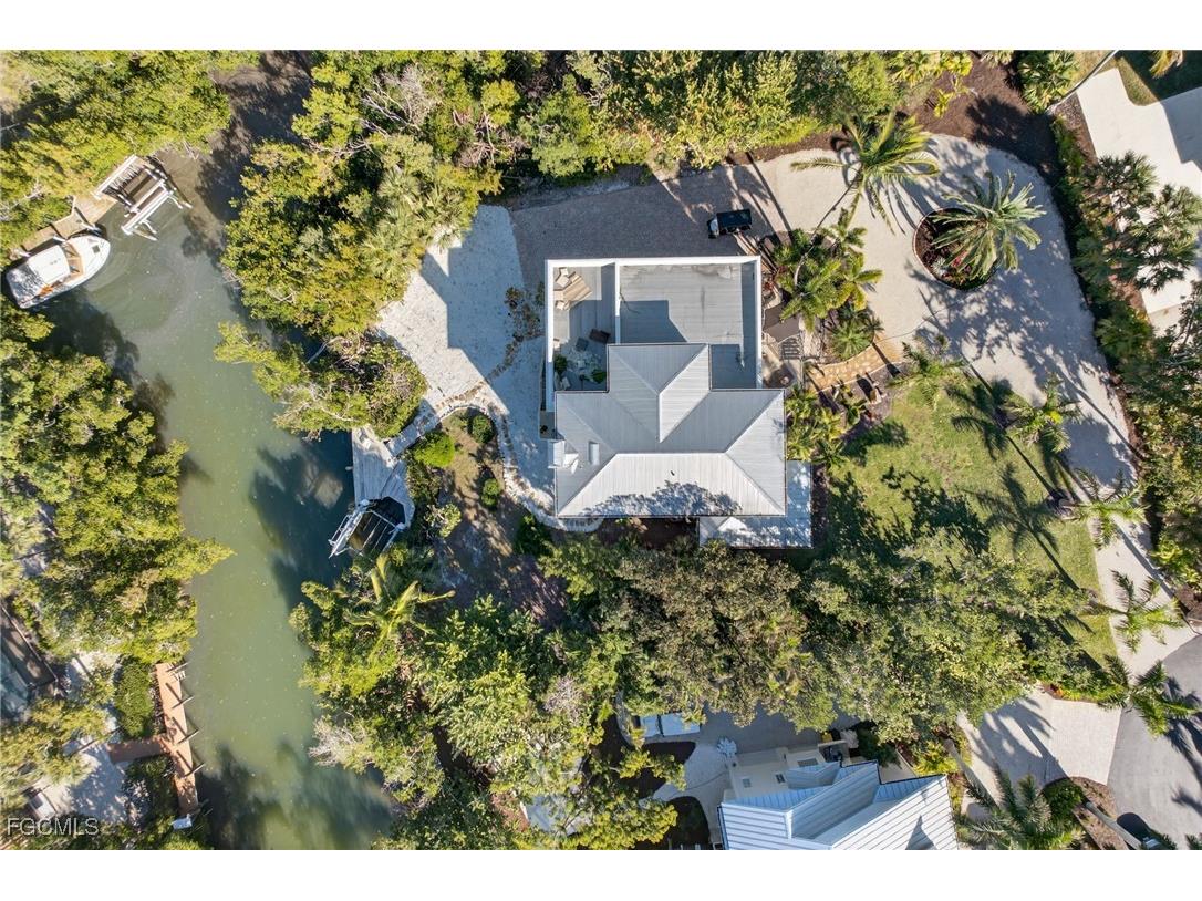 500 Kinzie Island Court Sanibel FL 33957 2026006014 image45