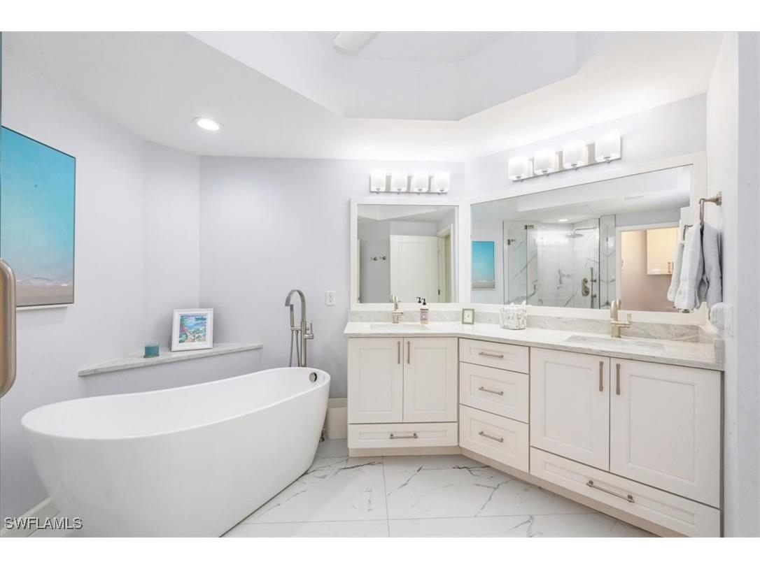 500 L Ambiance Circle #101 Naples FL 34108 225083780 image13