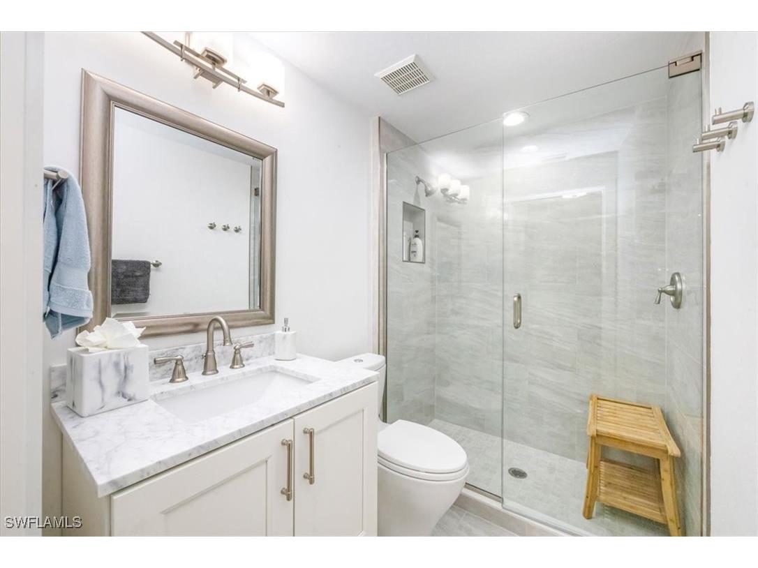 500 L Ambiance Circle #101 Naples FL 34108 225083780 image16