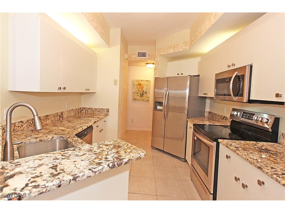 500 L'Ambiance Circle #5-104 Naples FL 34108 225068974 image4