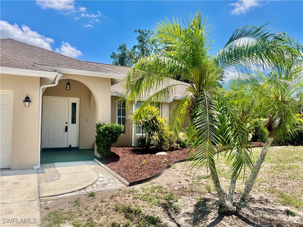 500 Lake Avenue Lehigh Acres FL 33972 2025000938 image2