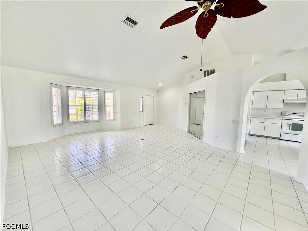 500 Lake Avenue Lehigh Acres FL 33972 2026014279 image4