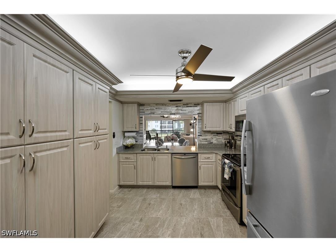 500 Misty Pines Circle #206 Naples FL 34105 226016548 image10