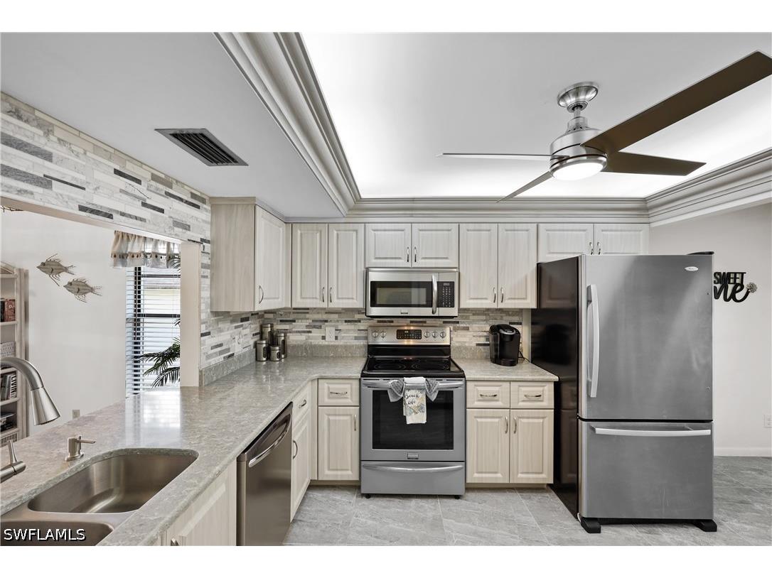 500 Misty Pines Circle #206 Naples FL 34105 226016548 image12