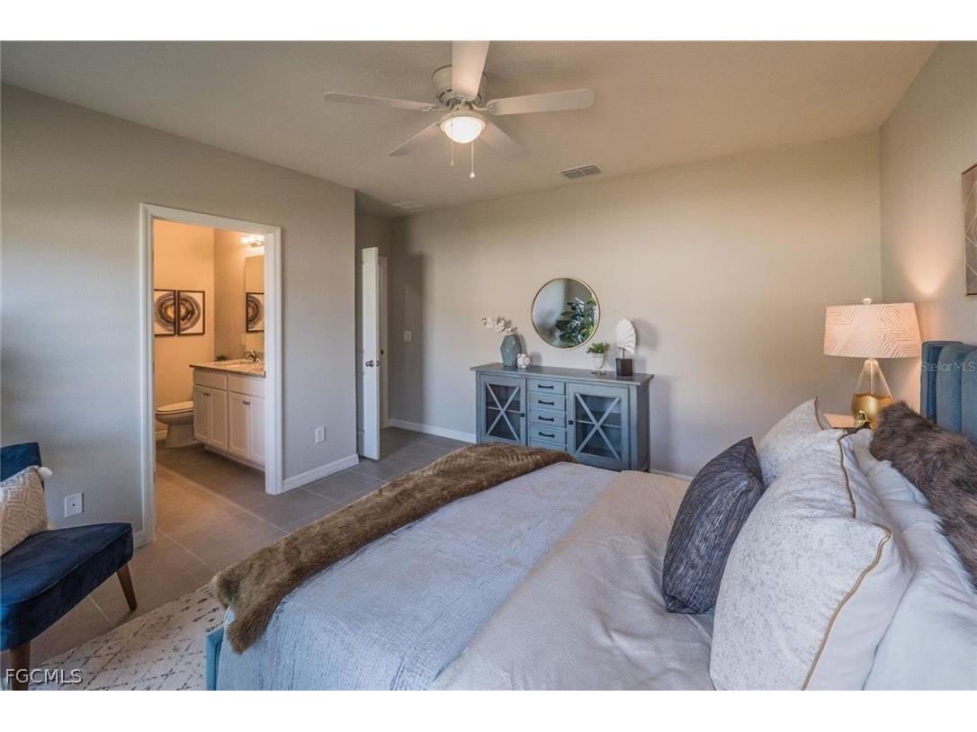 500 NE 16th Terrace Cape Coral FL 33993 2026009654 image11