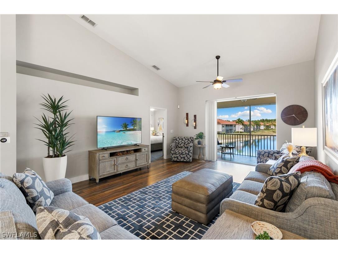 500 Robin Hood Circle #201 Naples FL 34104 226007905 image10