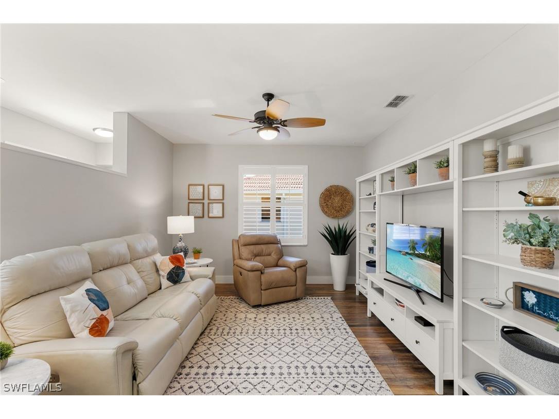 500 Robin Hood Circle #201 Naples FL 34104 226007905 image14