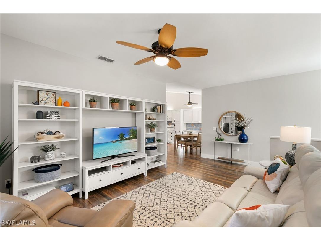 500 Robin Hood Circle #201 Naples FL 34104 226007905 image15