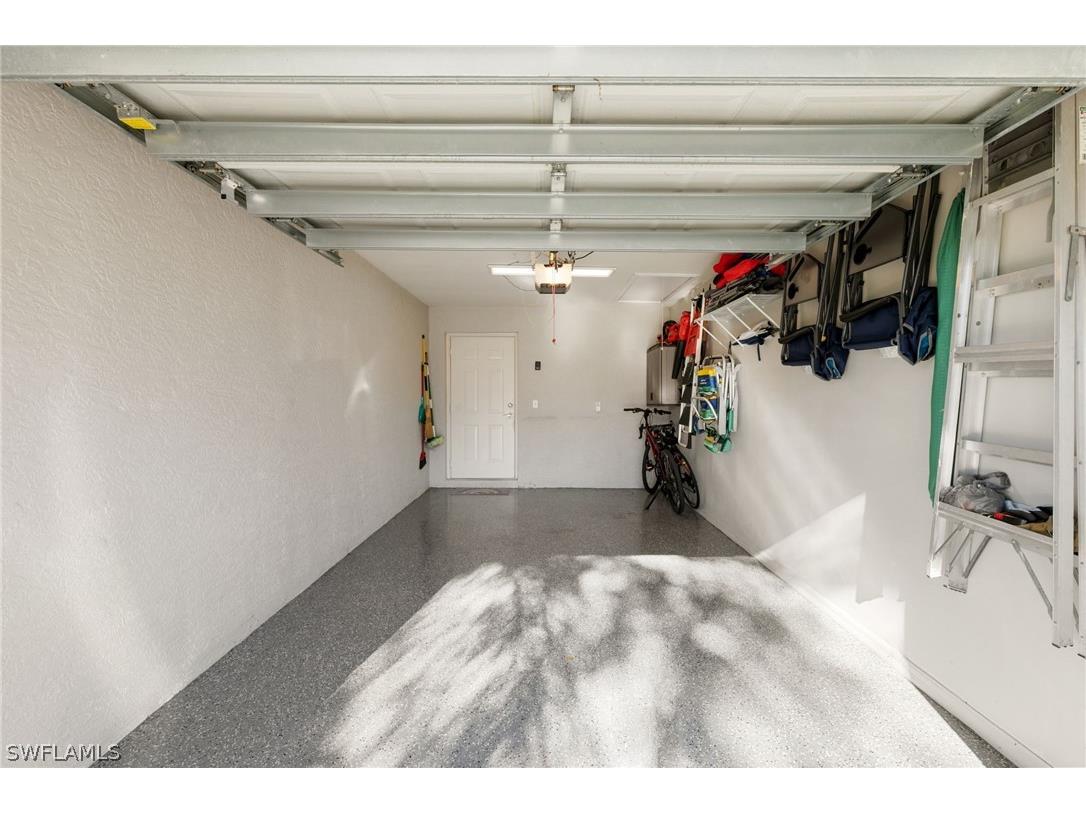 500 Robin Hood Circle #201 Naples FL 34104 226007905 image28