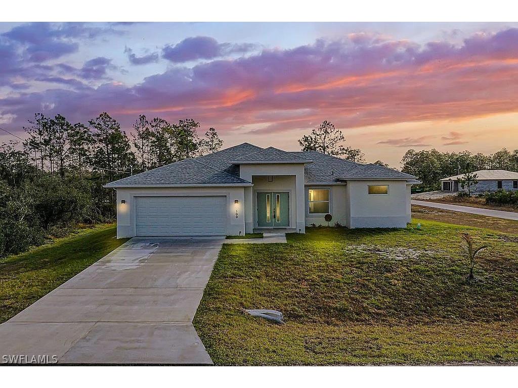 500 Wells Avenue Lehigh Acres FL 33972 223007403 image1
