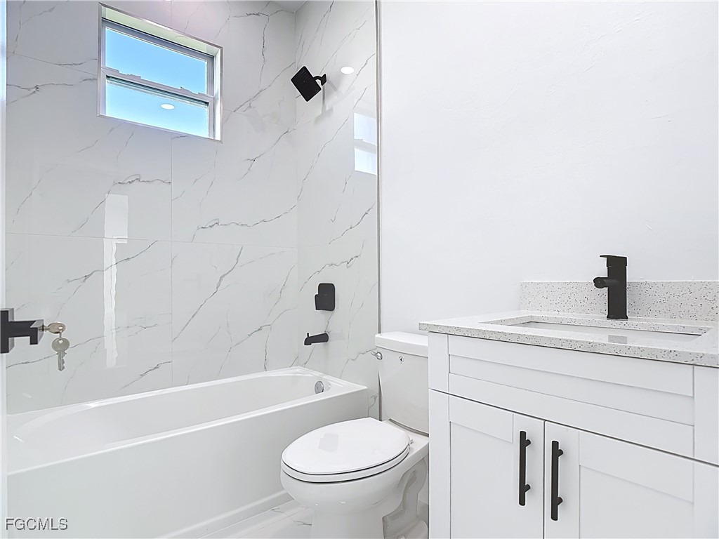 5000 Bygone Street Lehigh Acres FL 33971 2025005600 image33