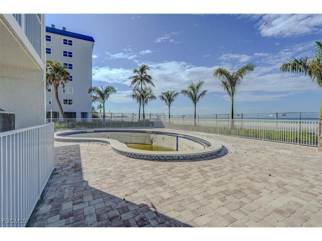 5000 Estero Boulevard #203 Fort Myers Beach FL 33931 2025005080 image31