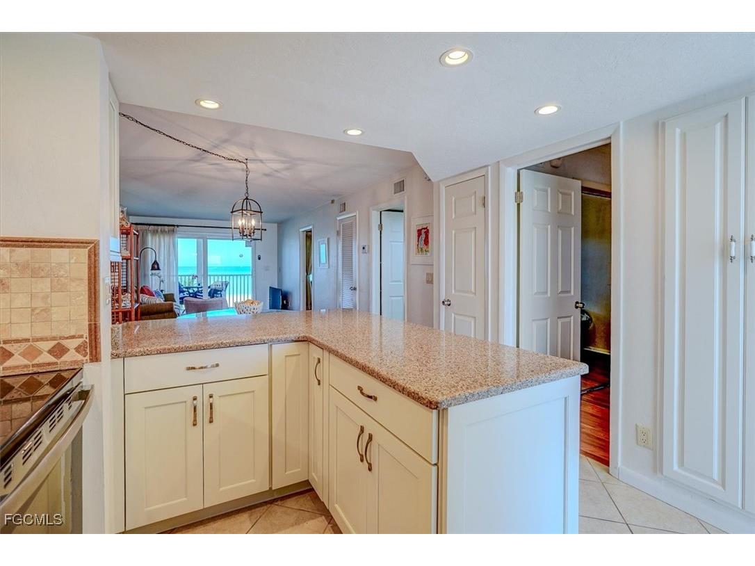 5000 Estero Boulevard #203 Fort Myers Beach FL 33931 2025005080 image8