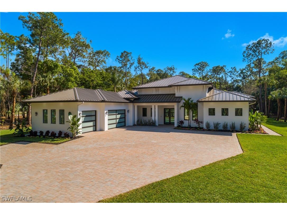 5000 Palmetto Woods Dr  